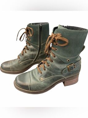 Taos Crave Boot Size 9-9.5/40